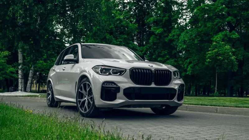 2027 BMW iX SUV Luxury EV Flagship Gets More Range, Smarter Technology, and a Stunning New Design