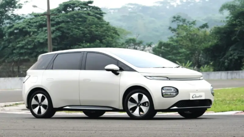 2027 Wuling Cloud EV Hatchback Exterior